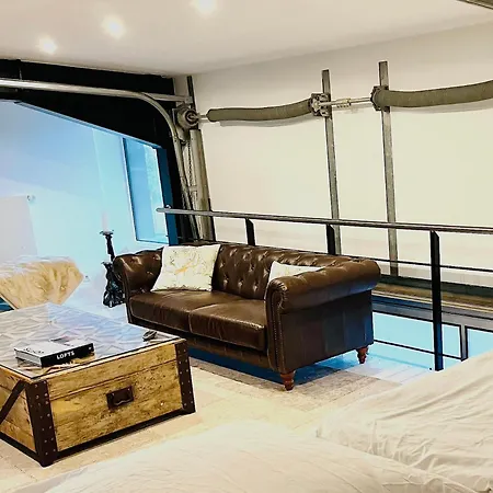 Ivory Loft / Carloft